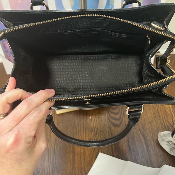 Kate Spade Mulberry Street Lise Satchel, EUC with COA - Picture 8 of 12